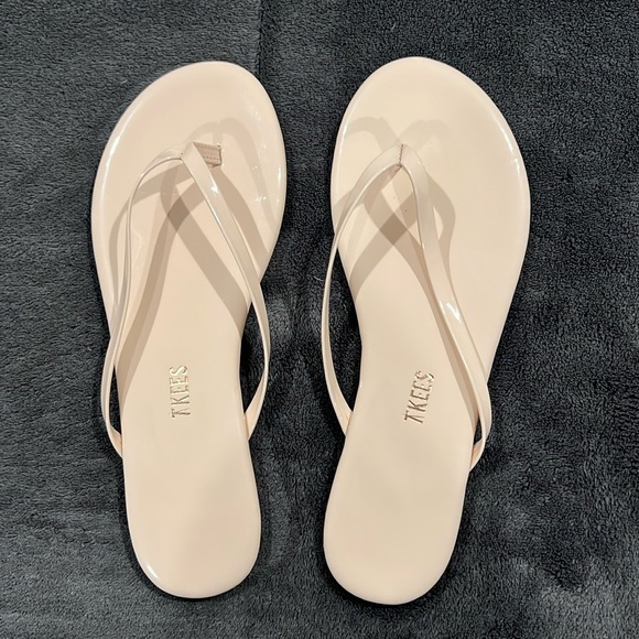 TKEES sandals. Cream. Size 7. NWOT. - Picture 1 of 4